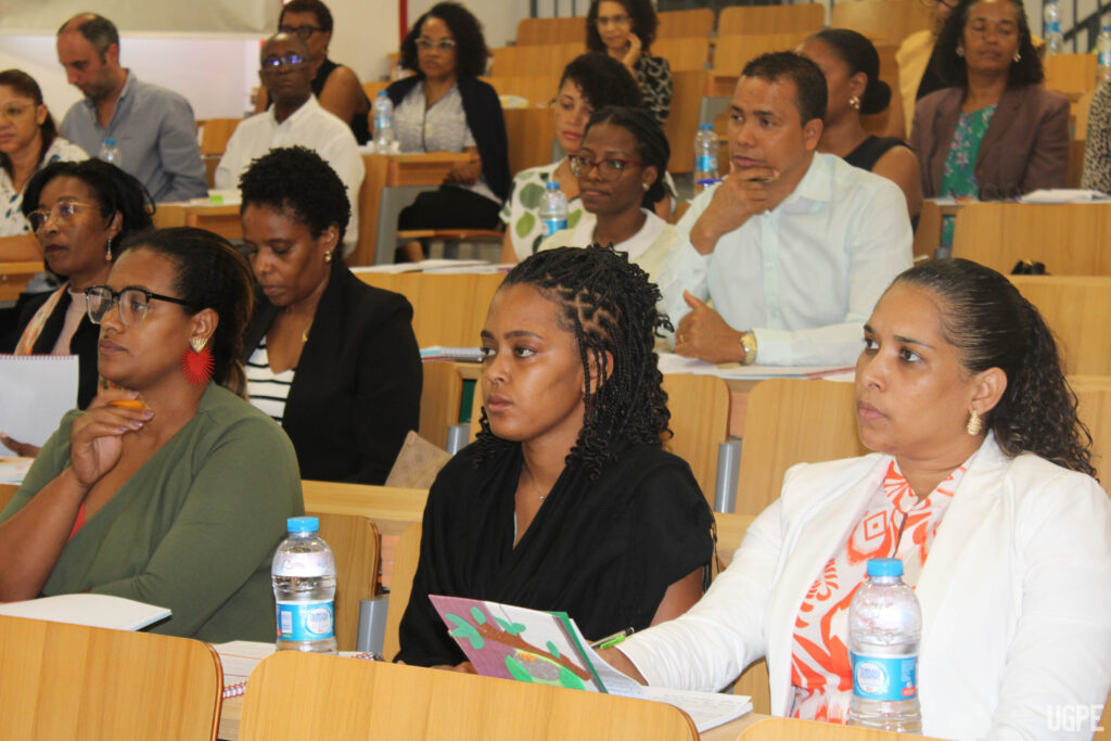 Unidade de Gestão de Projetos Especiais participa na sessão de abertura da Formação Teach Primary Cabo Verde