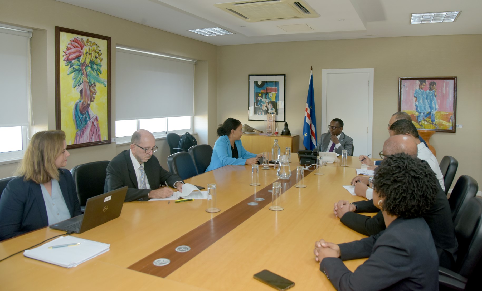 Review of the World Bank Mission: Deputy Prime Minister meets with the technical team