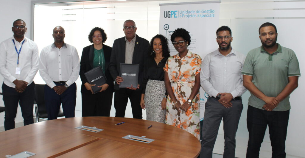 UGPE formalizes contract for construction of Passenger Maritime Terminal in Praia (Santiago)